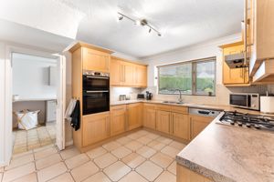 Kitchen- click for photo gallery